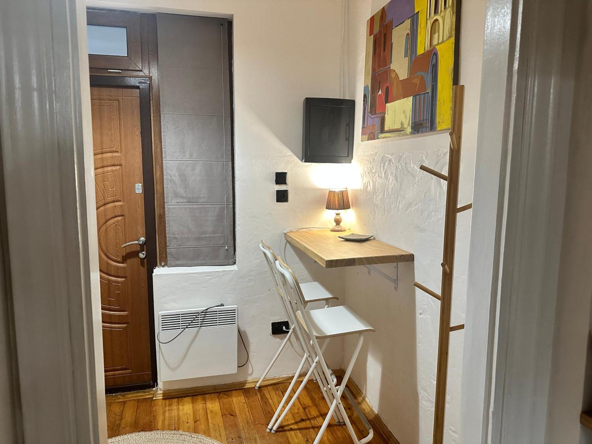 Art Apartment On Kylisha Str リヴィウ エクステリア 写真